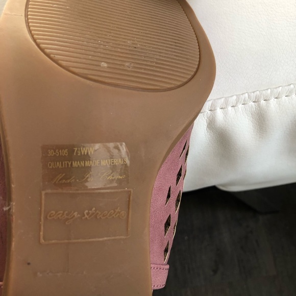 Block Heel Sandals - Picture 7 of 7